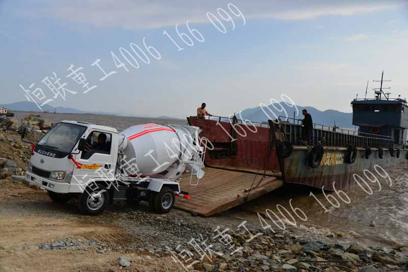 五征小型攪拌車(chē)