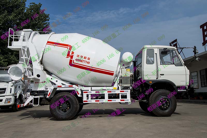 東風6方小型攪拌車