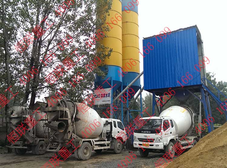 山東菏澤小型混凝土攪拌車