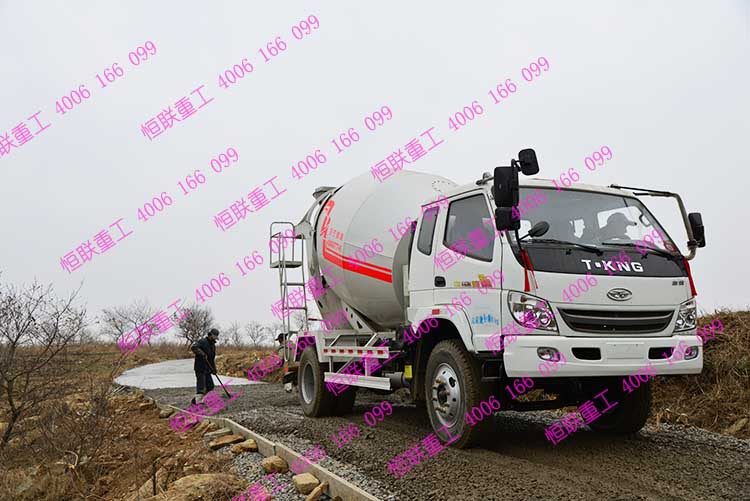 攪拌車直接攪拌的混凝土施工中