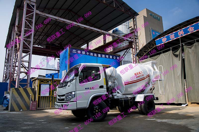 2立方水泥攪拌車
