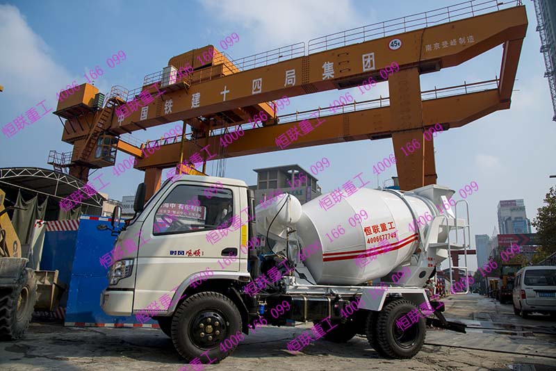 2立方小型混凝土攪拌車