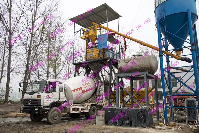 東風(fēng)7方水泥攪拌車配置很高