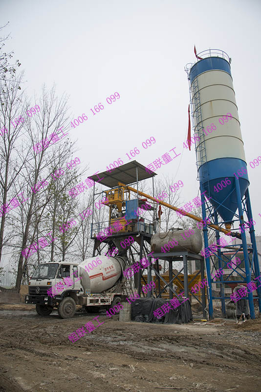 新鄉(xiāng)客戶選購(gòu)的東風(fēng)7方水泥攪拌車