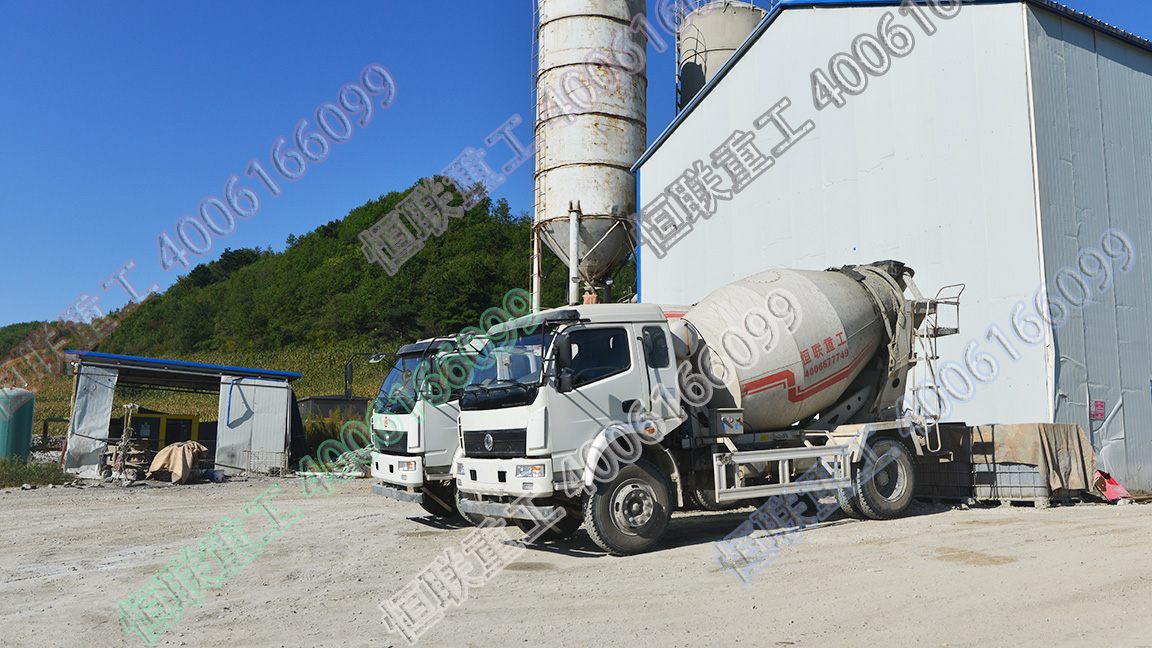 6立方攪拌車在遼寧遼西北供水工程
