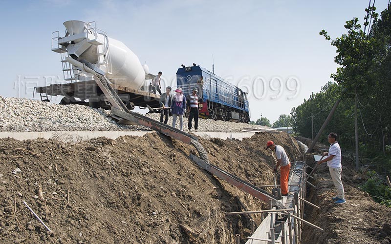 鐵路小型攪拌車
